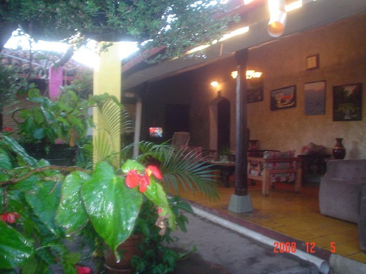 Hotel Caleta Сан Мигел Екстериор снимка
