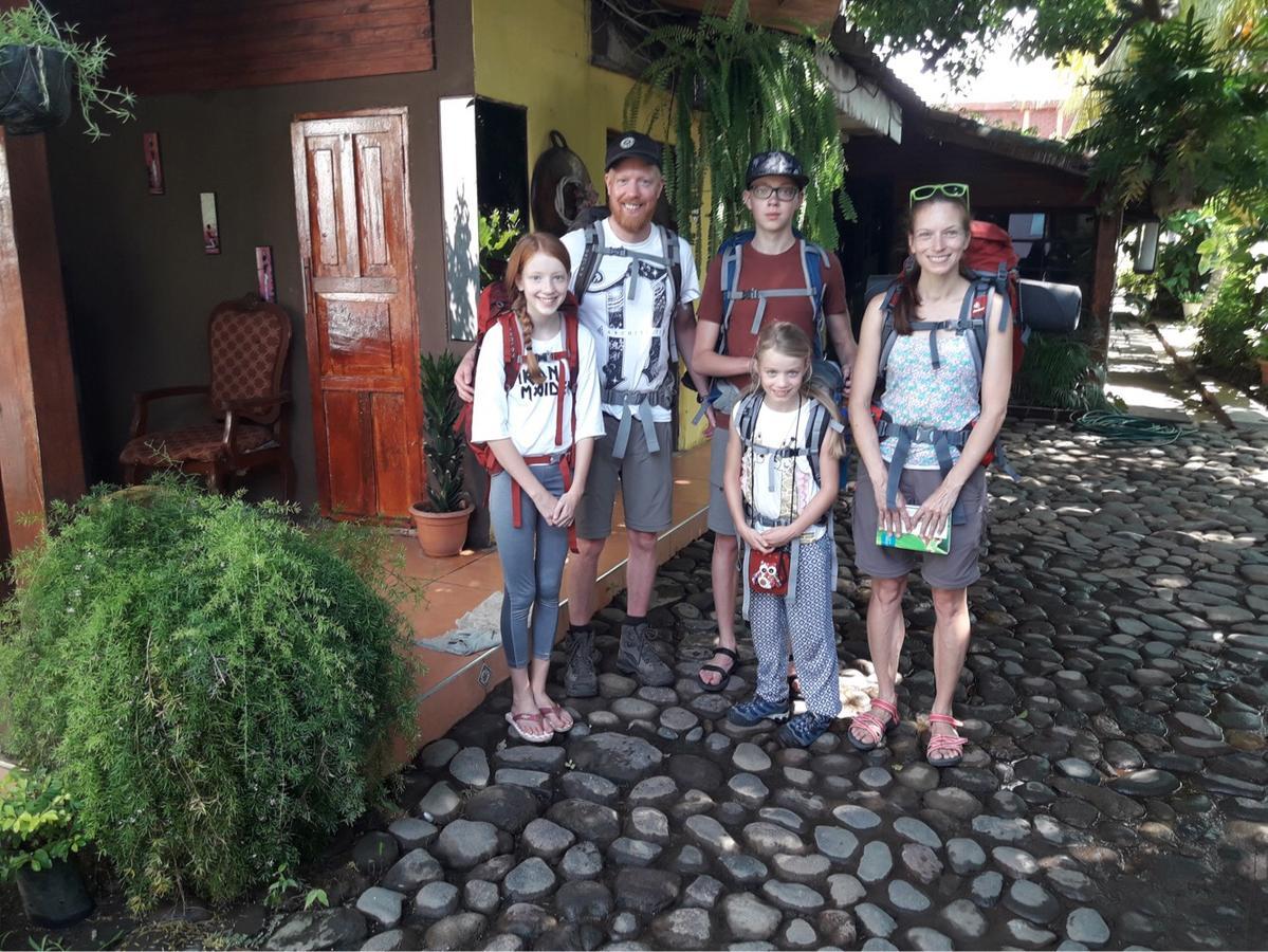 Hotel Caleta Сан Мигел Екстериор снимка